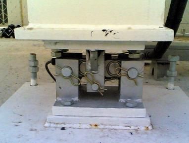 A big tank weightging system. Picture shows one of three load cells assembly, with antioverturn safety system.
